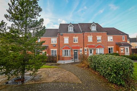 4 bedroom townhouse for sale, 13 Hazledine Way, Bridgnorth