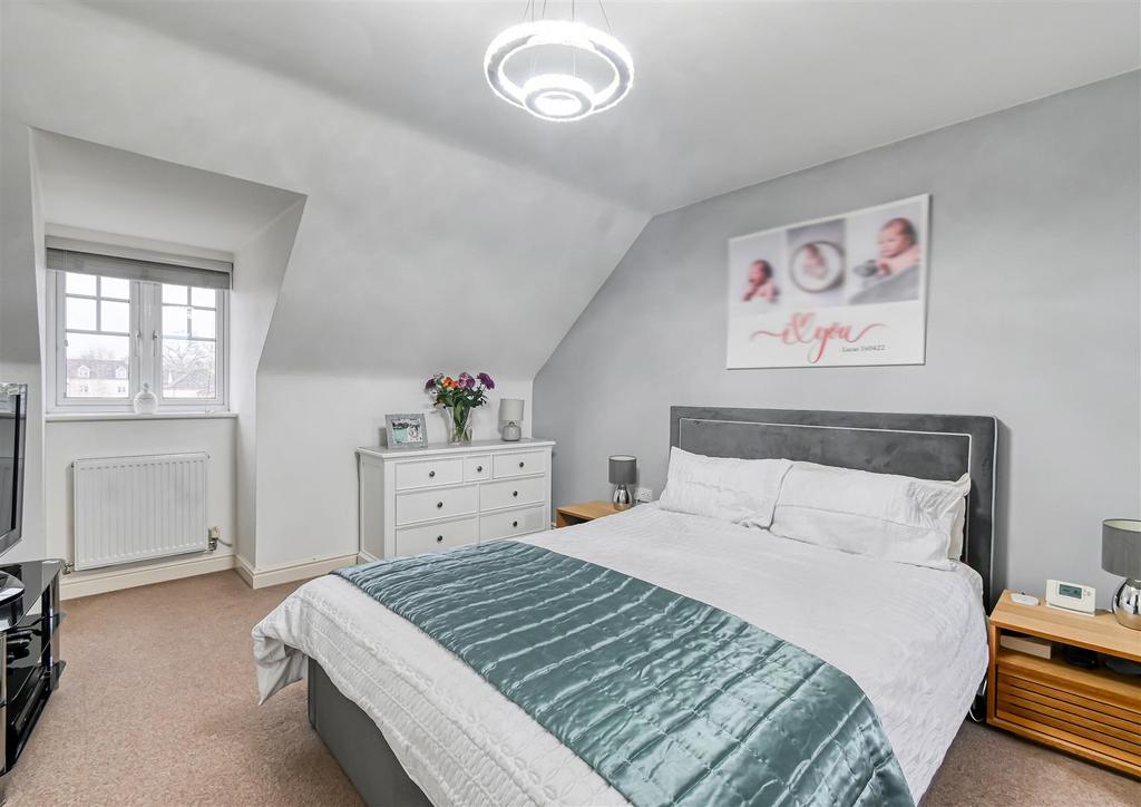 13 Hazledine Way-05.jpg