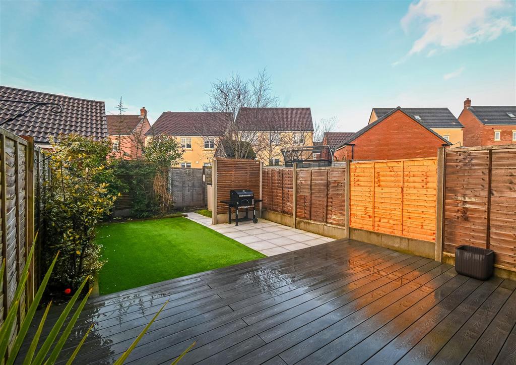 13 Hazledine Way-25.jpg