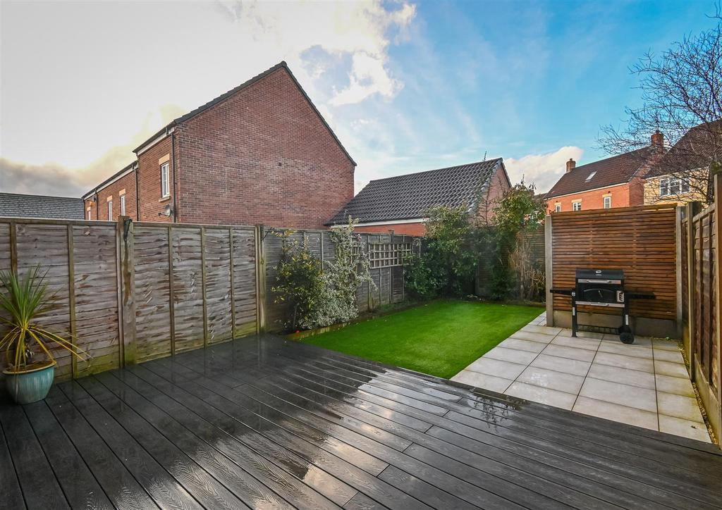 13 Hazledine Way-26.jpg