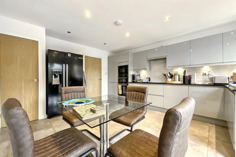 3 bedroom semi-detached house for sale, Lyons Road, Southport PR8
