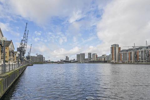 2 bedroom flat for sale, Magdalen House, Royal Docks, London, E16