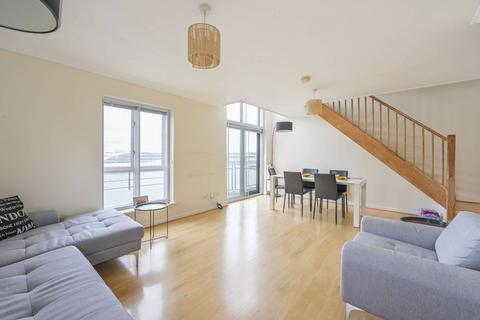 2 bedroom flat for sale, Magdalen House, Royal Docks, London, E16