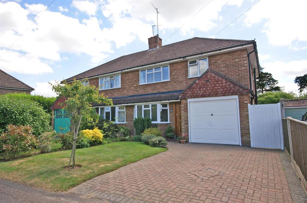 Clarence Walk, Redhill 3 bed semidetached house £525,000