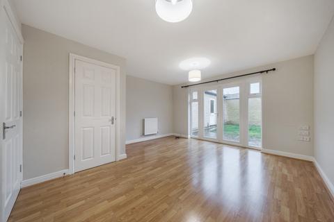 6 Flax Crescent, Carterton, OX18 1NA