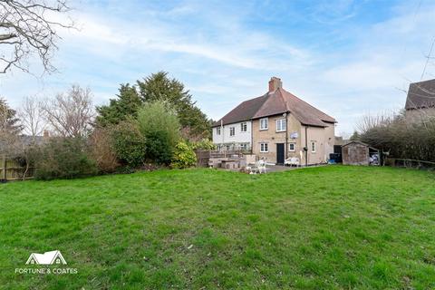 3 bedroom semi-detached house for sale, Kingsmead Hill, Roydon, Harlow