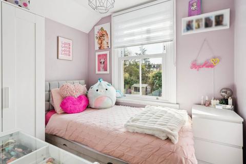 54 King Edward Road, Watford, WD19 4DL