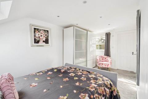 54 King Edward Road, Watford, WD19 4DL
