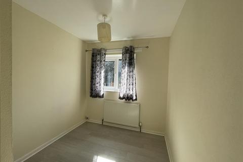 3 bedroom end of terrace house to rent, Whitnash Close, Coventry CV7