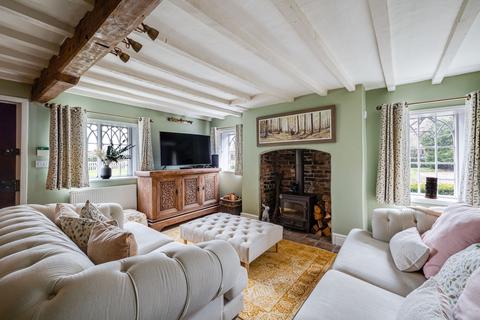 5 bedroom detached house for sale, Wrexham Road, Pulford, CH4