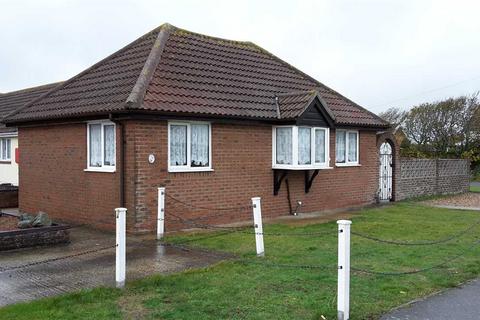 2 bedroom bungalow to rent, Beatrice Mews, Leonard Road, Greatstone