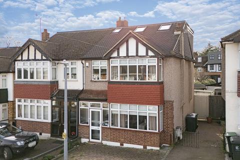 undefined, Briar Close, Buckhurst Hill, IG9