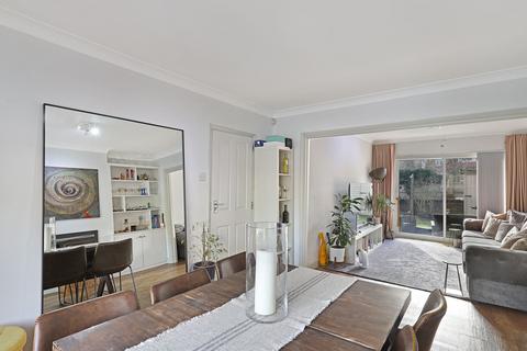 undefined, Briar Close, Buckhurst Hill, IG9
