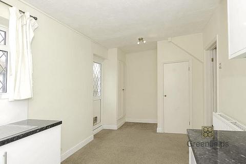 2 bedroom end of terrace house to rent, Cordingley Road, Ruislip HA4