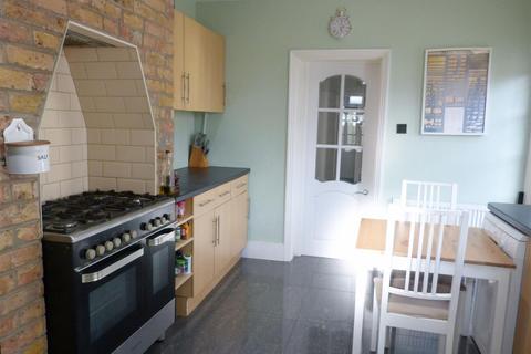 1 bedroom ground floor flat to rent, Halifax Road, Enfield