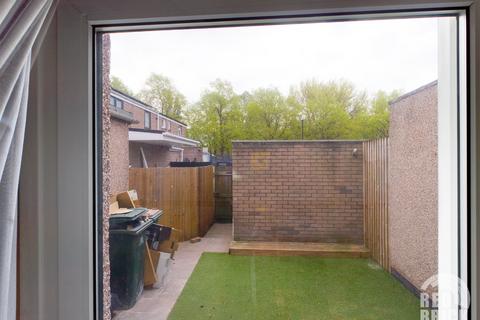 undefined, Benedict Square, Coventry, CV2
