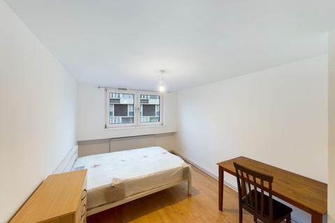 4 bedroom flat to rent, Mace Street, London E2