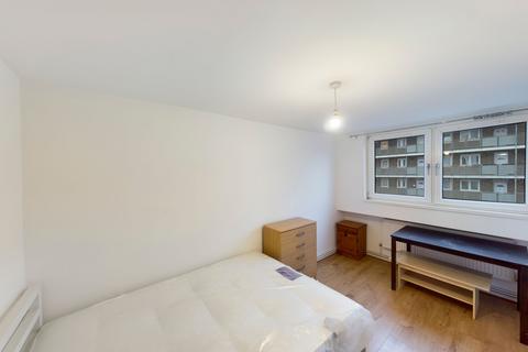 4 bedroom flat to rent, Mace Street, London E2