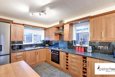 3 bedroom semi-detached house for sale, Bradshaw Street, Town End Farm, Sunderland