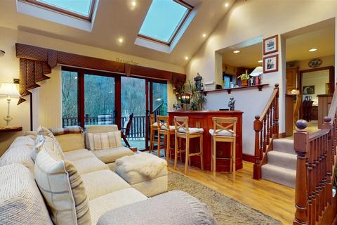 4 bedroom detached house for sale, Nantyr Road, Glyn Ceiriog