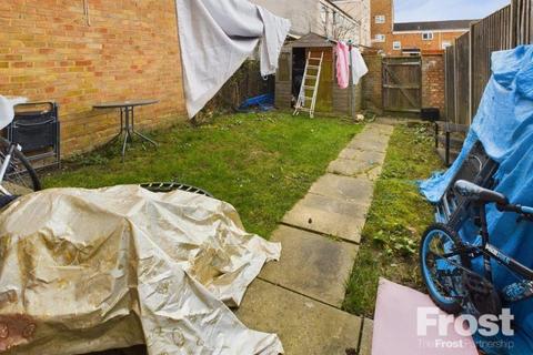 3 bedroom terraced house for sale, Pennine Road, Slough, Berkshire, SL2