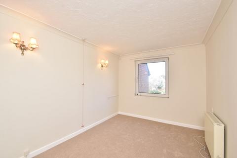 1 bedroom retirement property for sale, Flat  Bridge Court, WEYBRIDGE, KT13