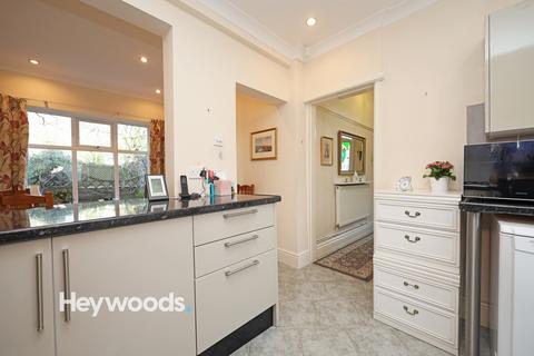 8 Upper Crescent, Stoke-on-trent, ST4 6BP