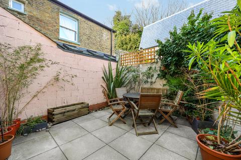 4 bedroom terraced house for sale, Hackney E8