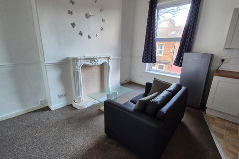 1 bedroom flat to rent, Osborne Road, M19 2DT