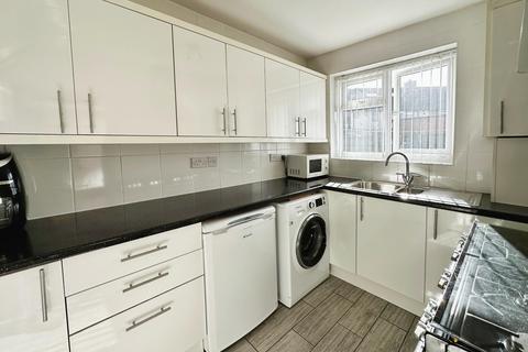 11 Blackwood Avenue, Wednesfield, Wolverhampton, WV11 1ED