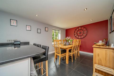 21 Britannia Close, Bowerhill, Melksham, SN12 6WB