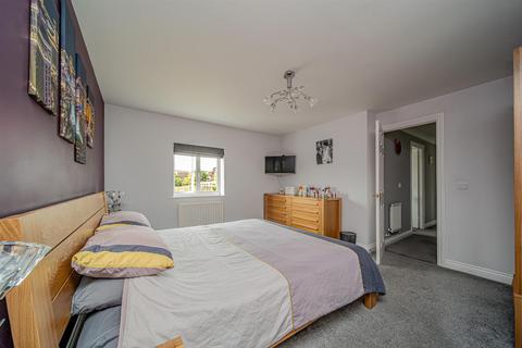 21 Britannia Close, Bowerhill, Melksham, SN12 6WB