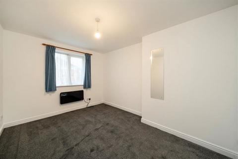 1 bedroom flat for sale, Dairyman Close, London NW2