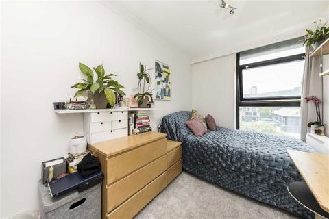 3 bedroom flat for sale, Sweden Gate, London SE16