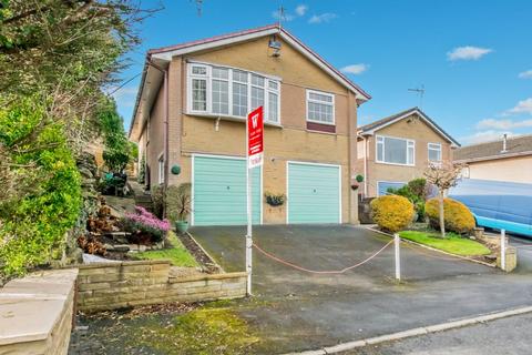 2 bedroom bungalow for sale, Oaklands, Idle, Bradford, BD10