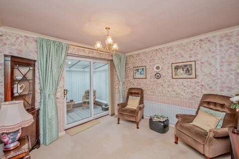 2 bedroom bungalow for sale, Oaklands, Idle, Bradford, BD10