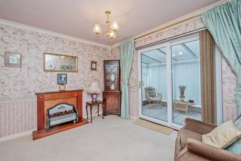 2 bedroom bungalow for sale, Oaklands, Idle, Bradford, BD10