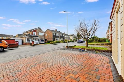 18 Chalvington Close, Beddau, Pontypridd, CF38 2RR