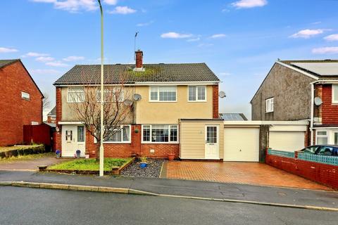 18 Chalvington Close, Beddau, Pontypridd, CF38 2RR