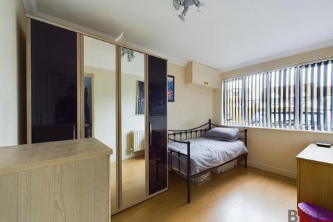 5 bedroom end of terrace house for sale, Blue Falcon Road, Bristol BS15