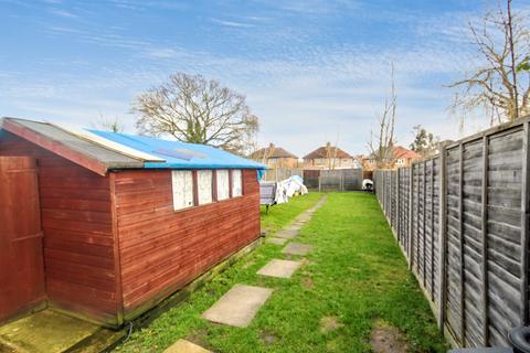 4 bedroom semi-detached house for sale, Hampden Road, Harrow, Middlesex HA3