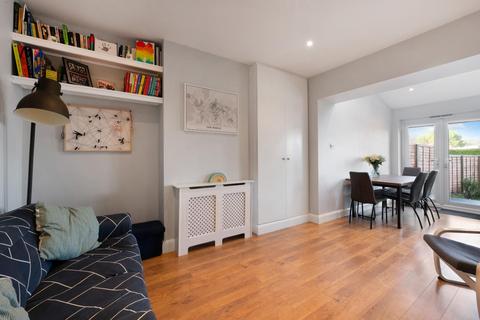 15 Sparrow Farm Road, Epsom, KT17 2JJ