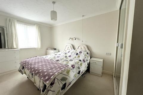 2 bedroom retirement property for sale, Maxime Court, Gower Road, Sketty, Swansea