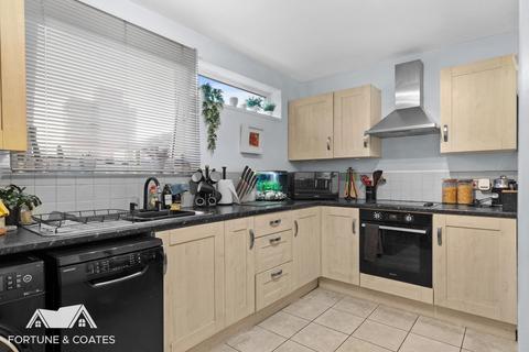 2 bedroom maisonette for sale, Amberry Court, Harlow