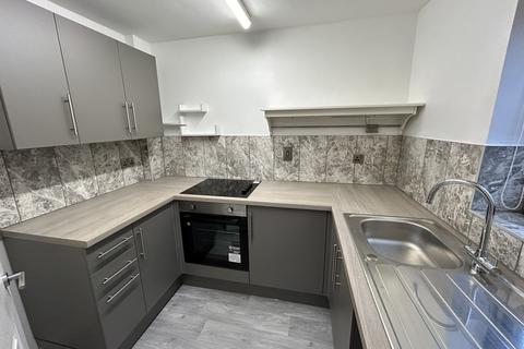 2 bedroom end of terrace house to rent, Holne Court, Exwick, EX4