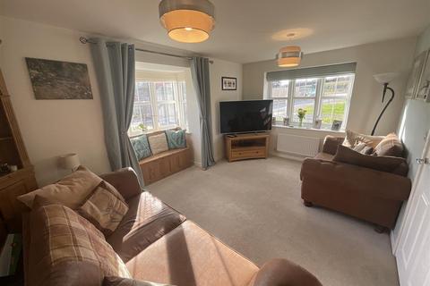4 bedroom detached house for sale, Millfields Drive, Scarborough