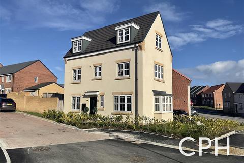 4 bedroom detached house for sale, Millfields Drive, Scarborough
