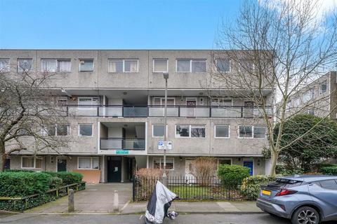 3 bedroom flat for sale, Carlton Drive, Putney