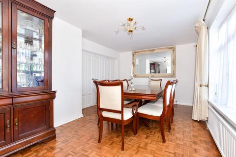 3 bedroom detached house for sale, Ufton Close, Maidstone, Kent