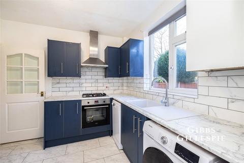 4 bedroom semi-detached house to rent, Beaulieu Drive, Pinner, HA5